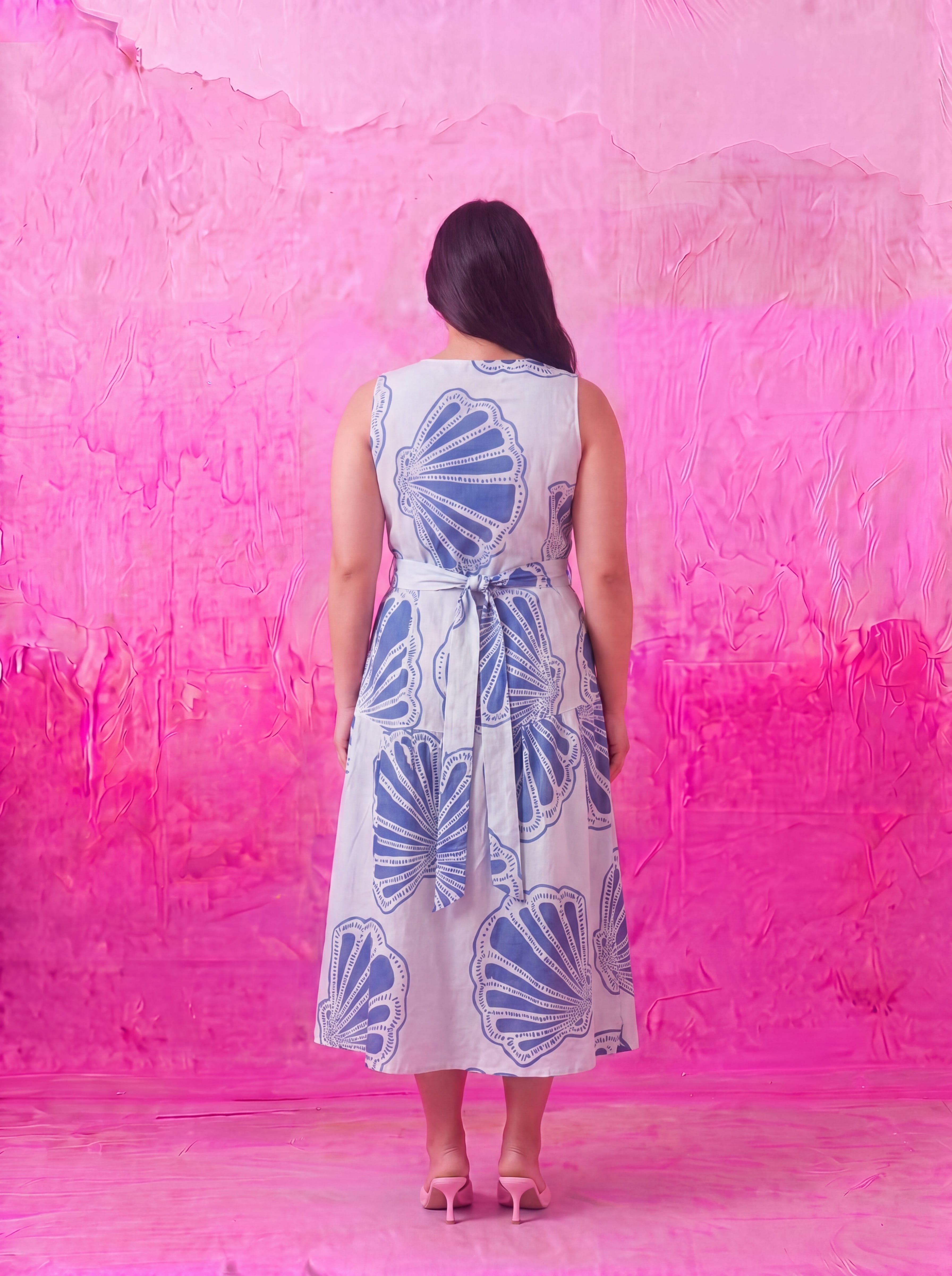 Conchiglia Belted Saika Dress
