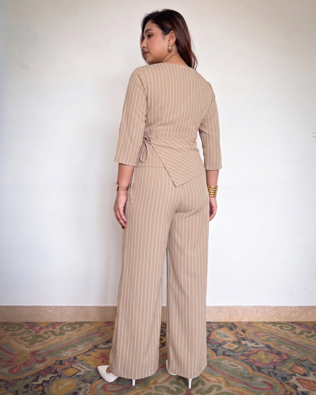 Beige Navy Valkyrie Set with Sleeves