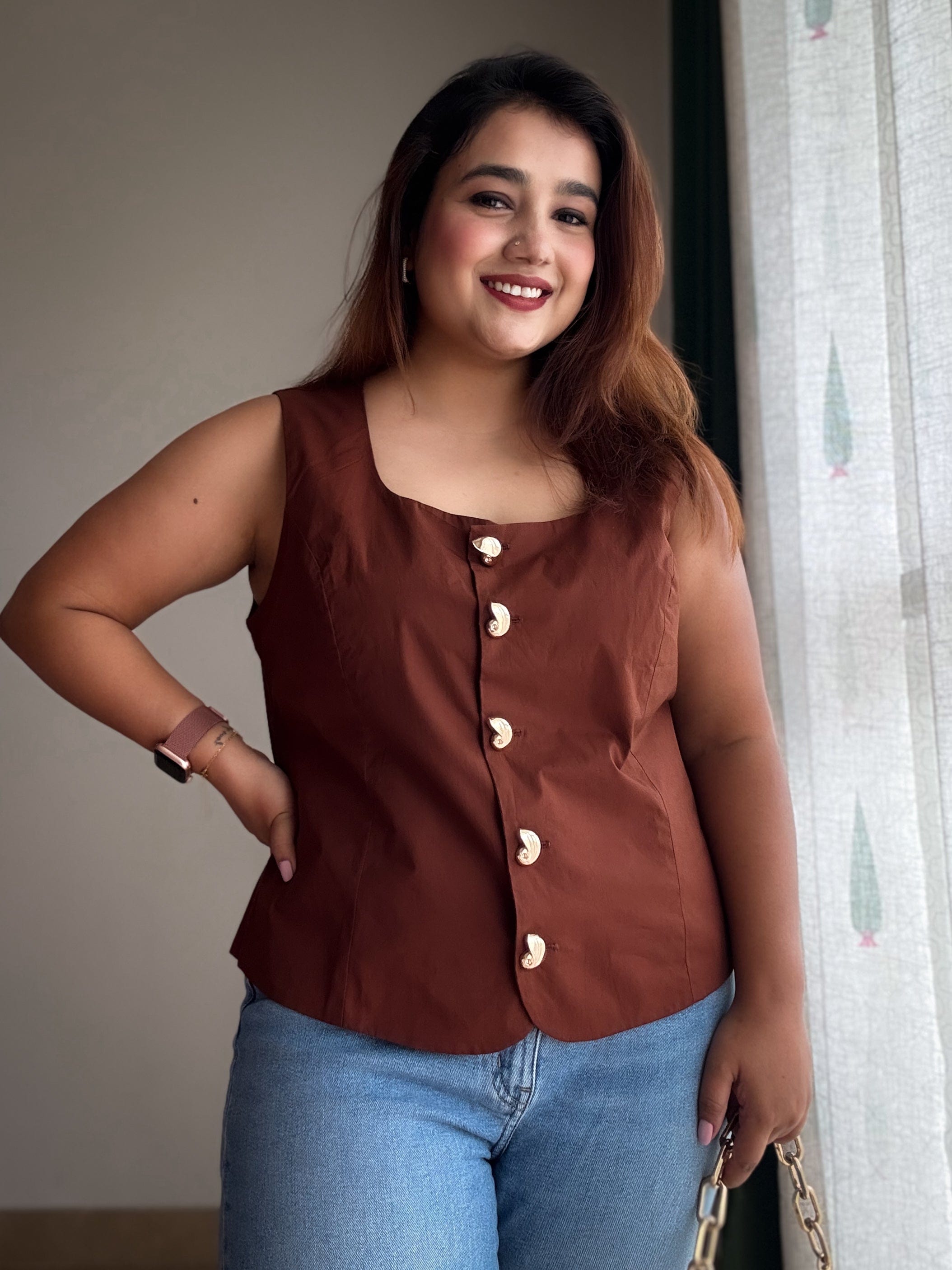 Akasa Waistcoat Top