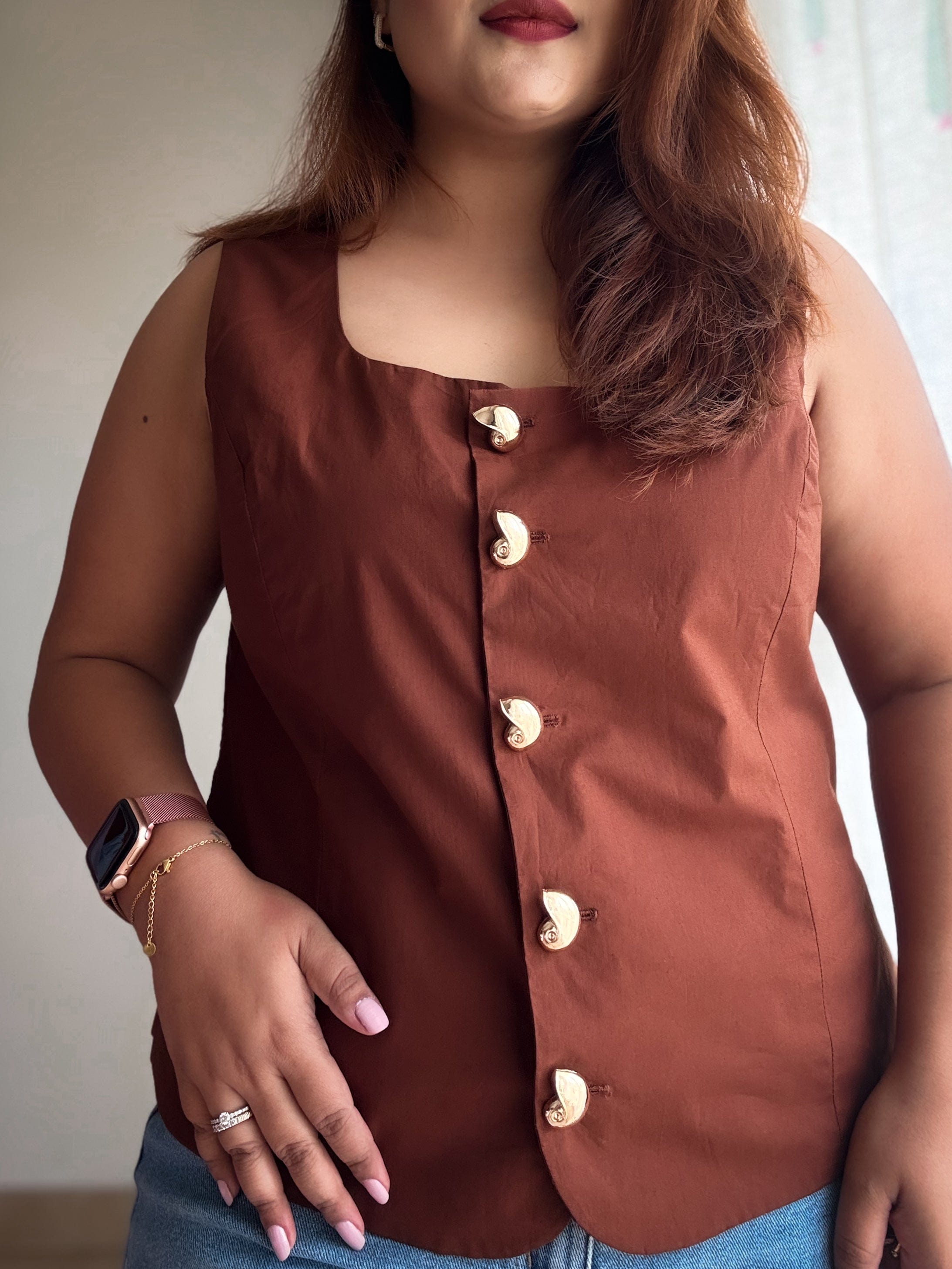 Akasa Waistcoat Top