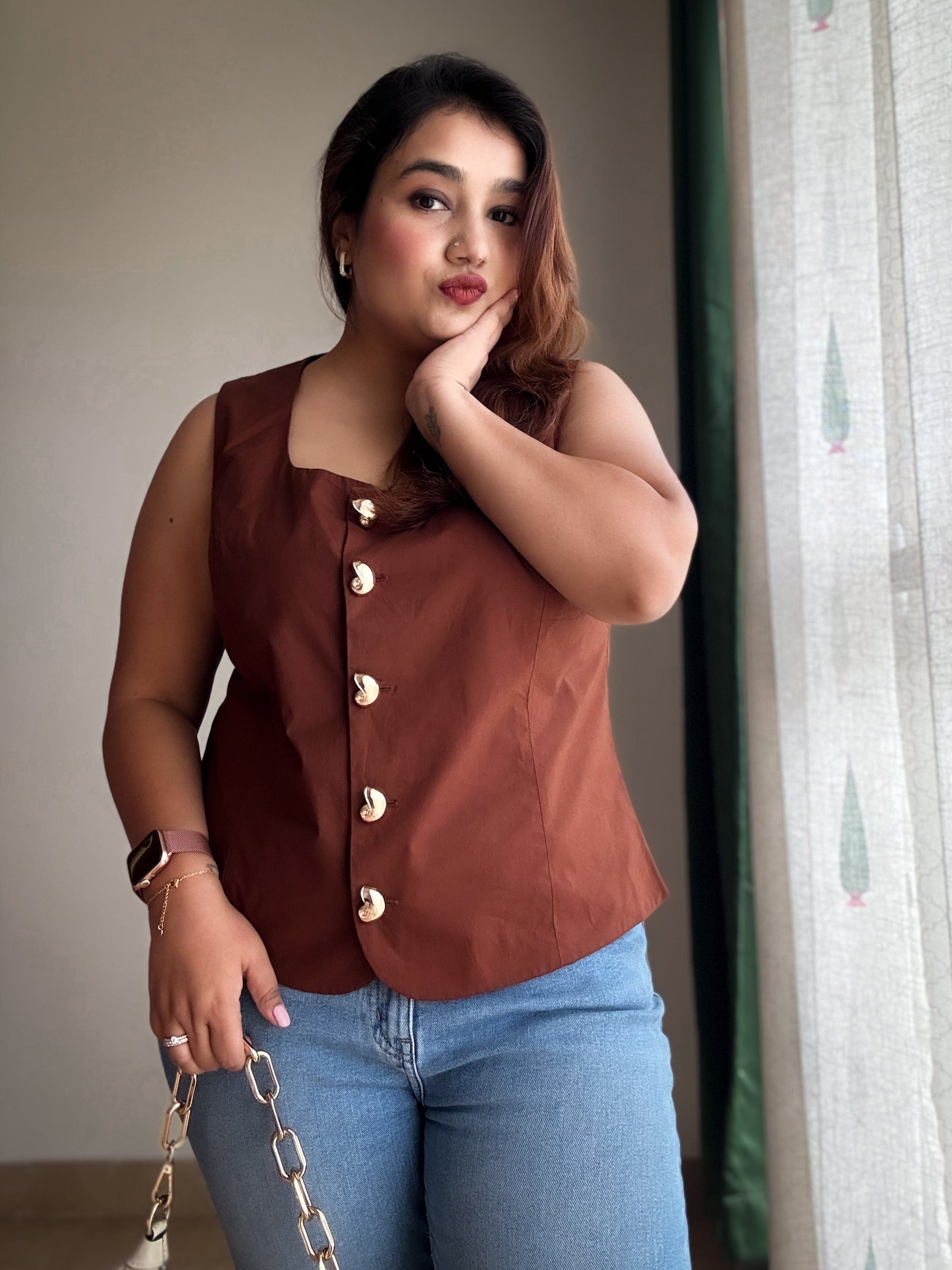 Akasa Waistcoat Top