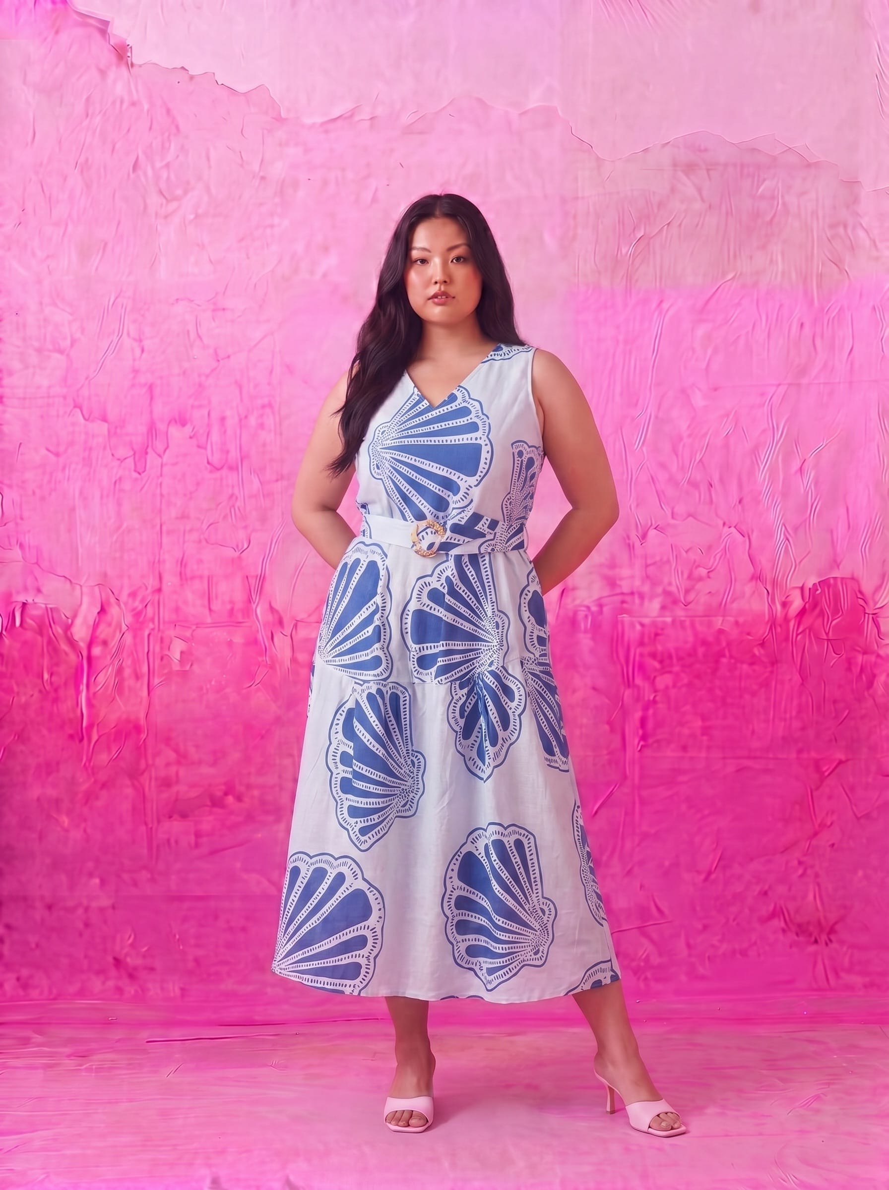 Conchiglia Belted Saika Dress